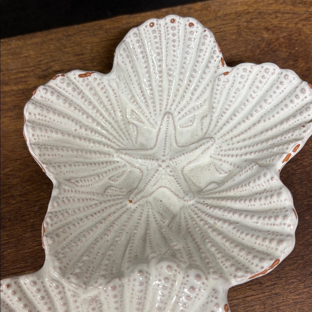 White Sea Shell Shaped Ceramic Serving Platter Bowl - Picture 4 of 7